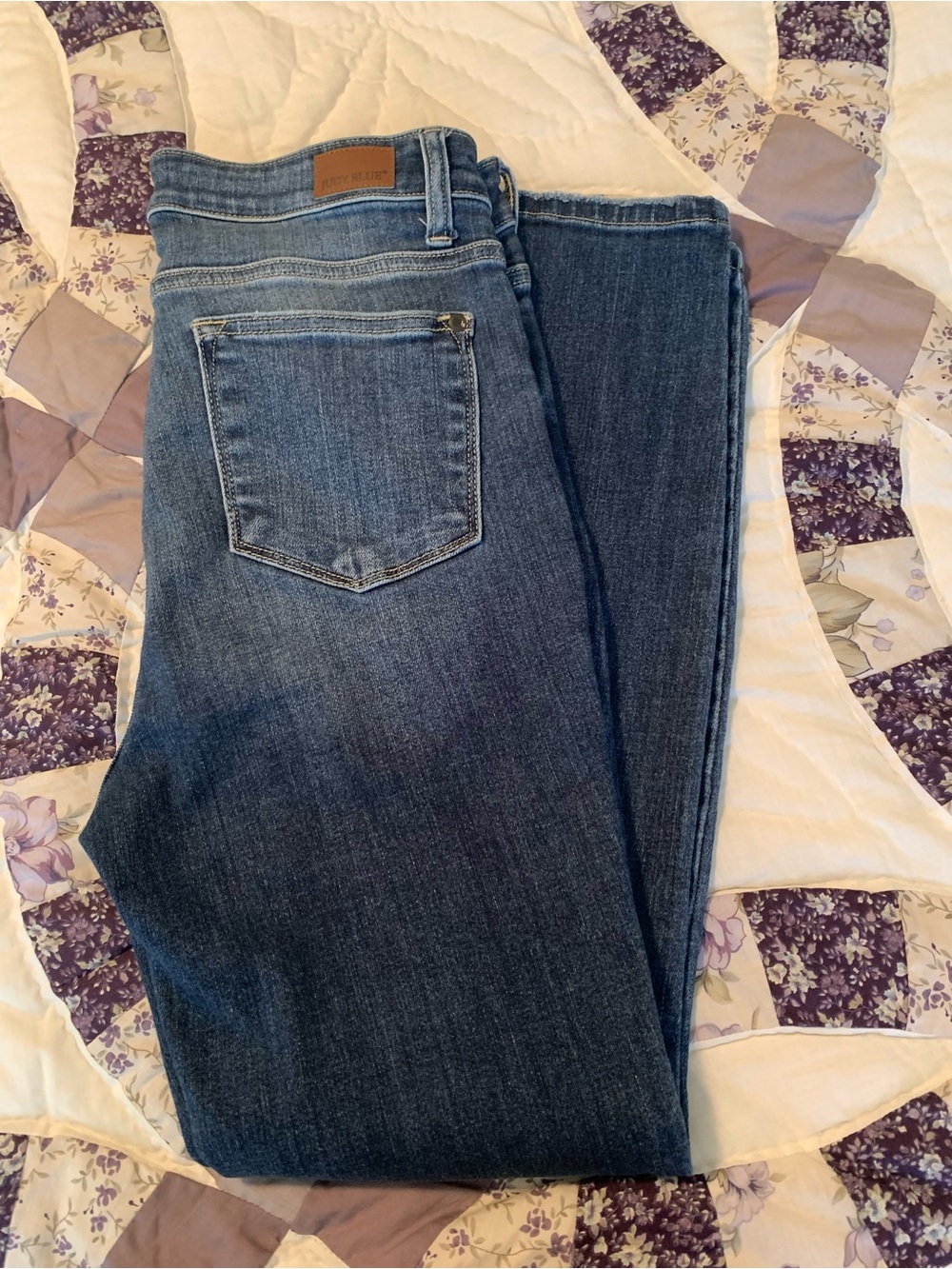 Classic High-Rise Skinny Jeans